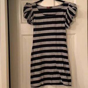 Forever21 black and grey dress